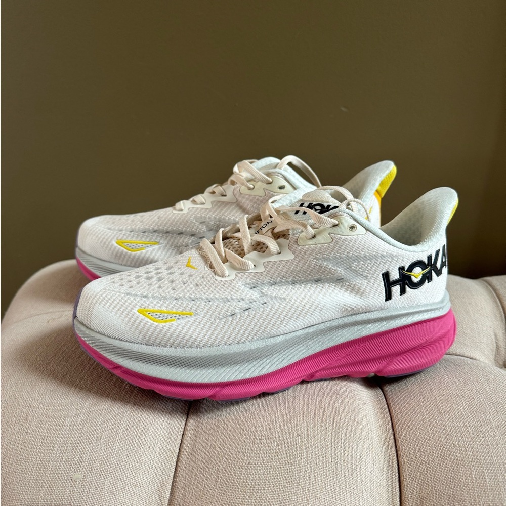 Women’s Hoka Clifton 9 Running Shoes